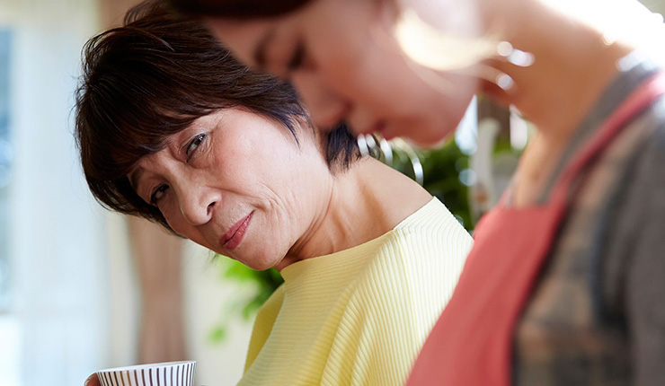 嫁姑問題を理由に離婚や慰謝料請求をしたい!離婚を決断する前にすべきことは